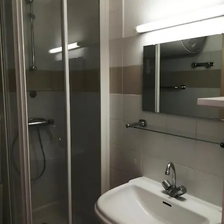 Apartment Les Salines Studio 1 A 2 Pers Coeur De Ville